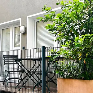 Terrassen-apartment-with-breakfast Hamburg
